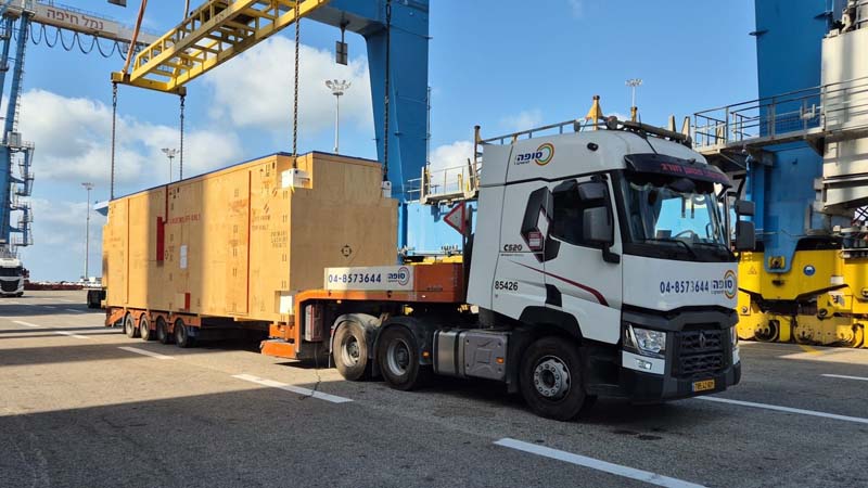 PLASCOW LOGISTICS (Israel) moves massive Electrolysers units and continues supporting Humanitarian Shipments